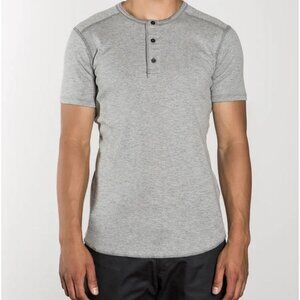 Wings + Horns Short Sleeve Gray Henley Size L